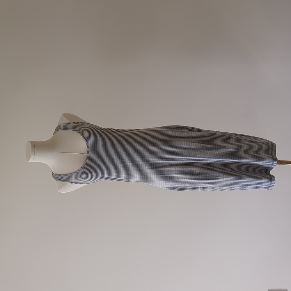 Lululemon size 6 gray white stripe dress